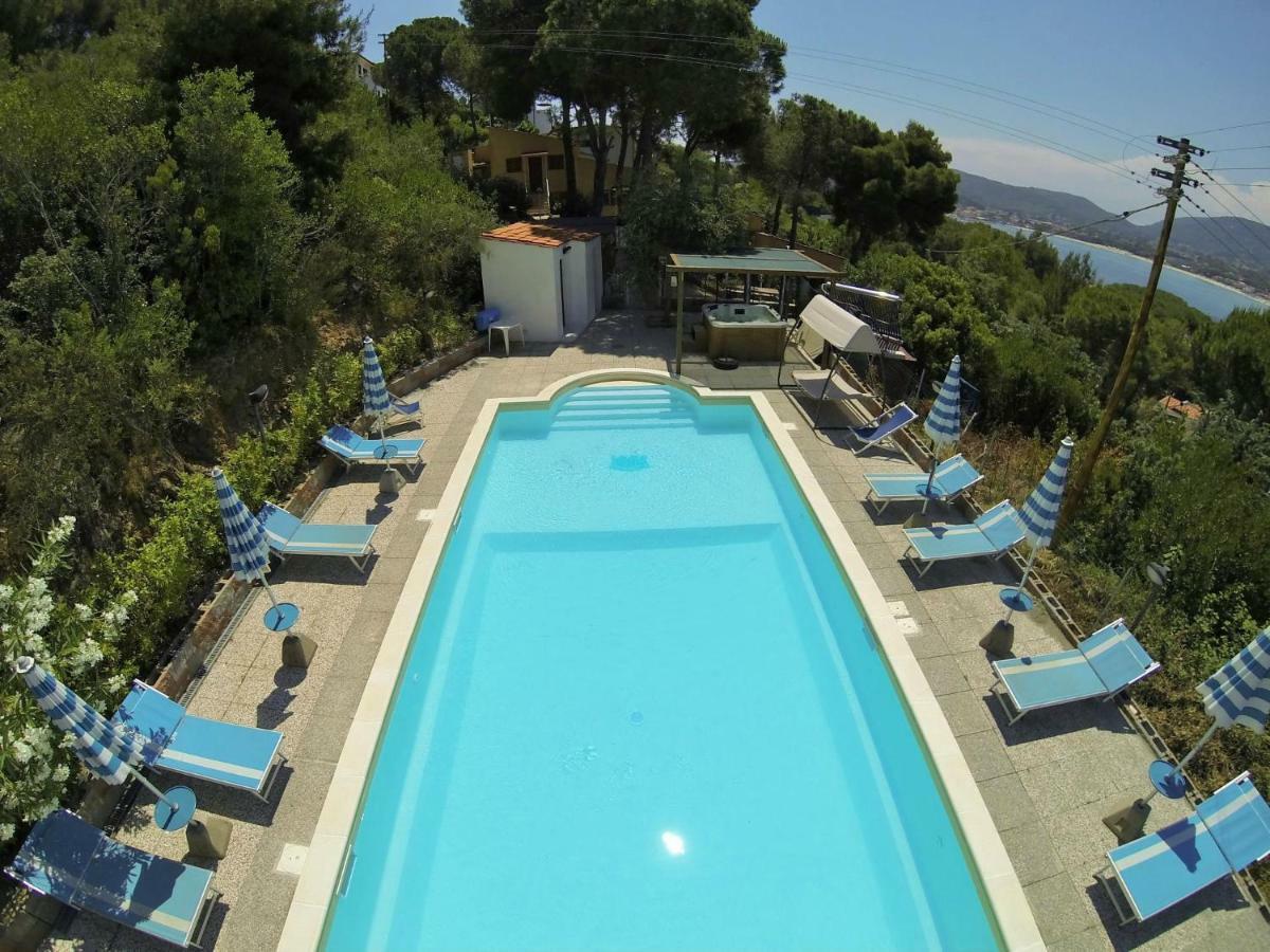 Vacanzamaredue 2 Residence Marina di Campo Luaran gambar